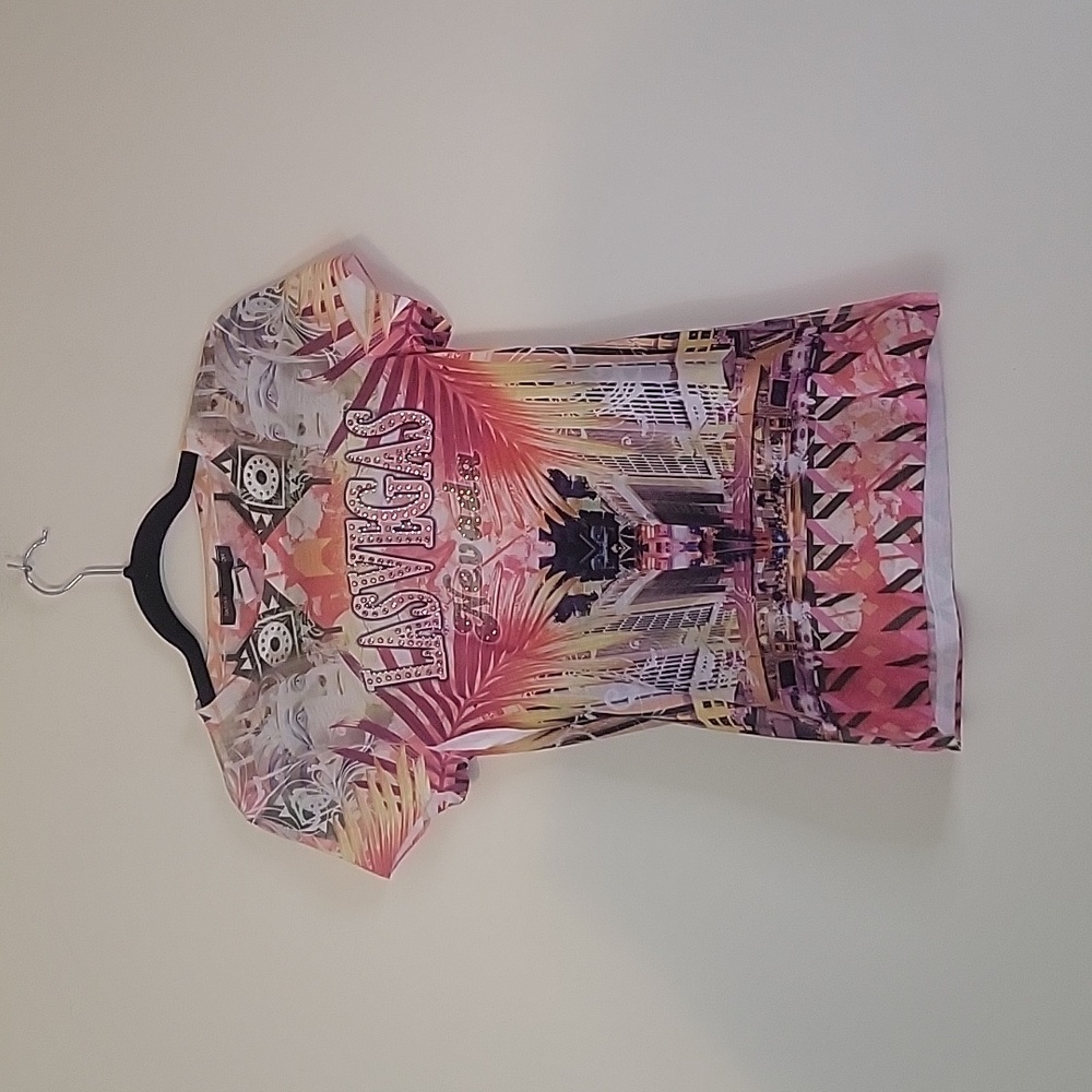 Graphic tshirt